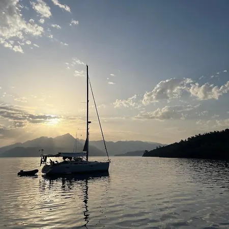 2-cottage Yacht With 2 Showers * Datça