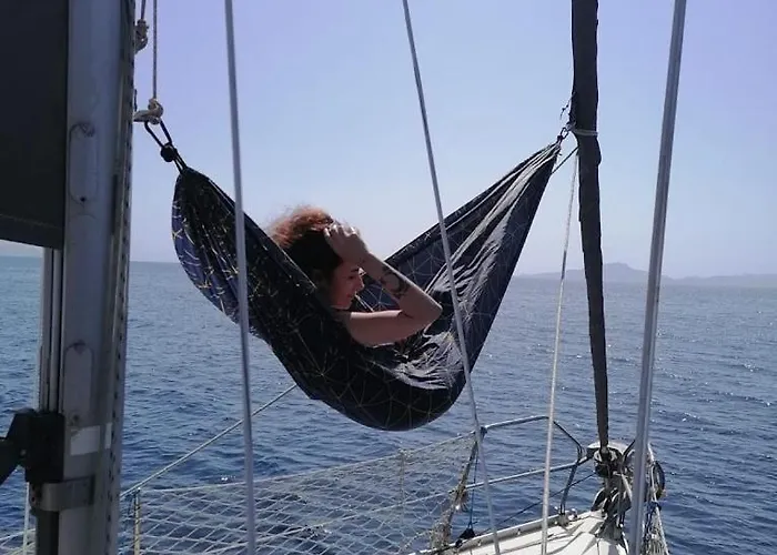 2-cottage Yacht With 2 Showers דטקה