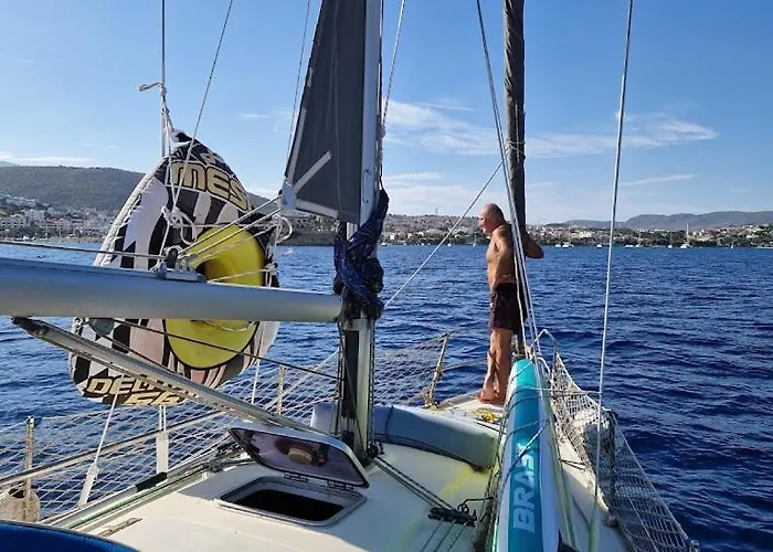 2-cottage Yacht With 2 Showers * דטקה